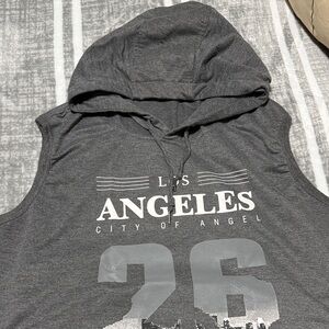 Gray Sleeveless Hoodie with Los Angeles Print